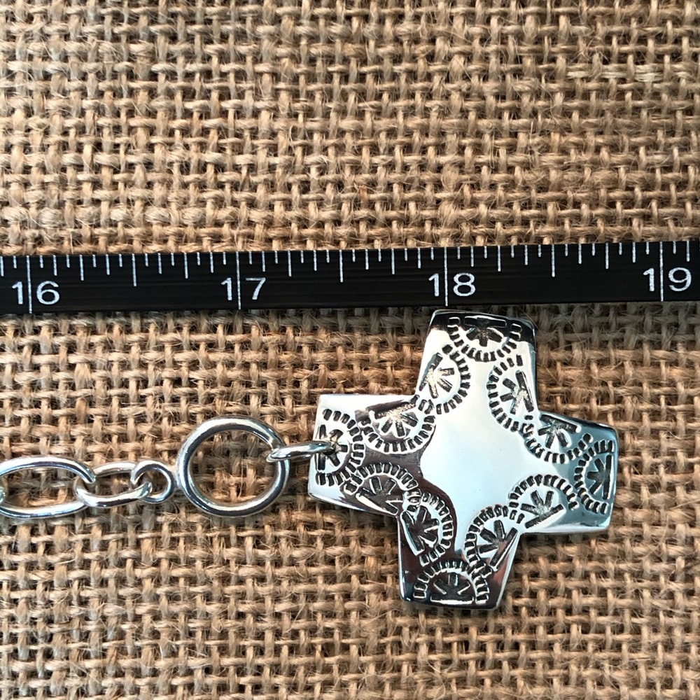 Classic Silpada 925 Sterling Silver Virtuosity Chunky Cross Chain Necklace - Picture 3 of 3